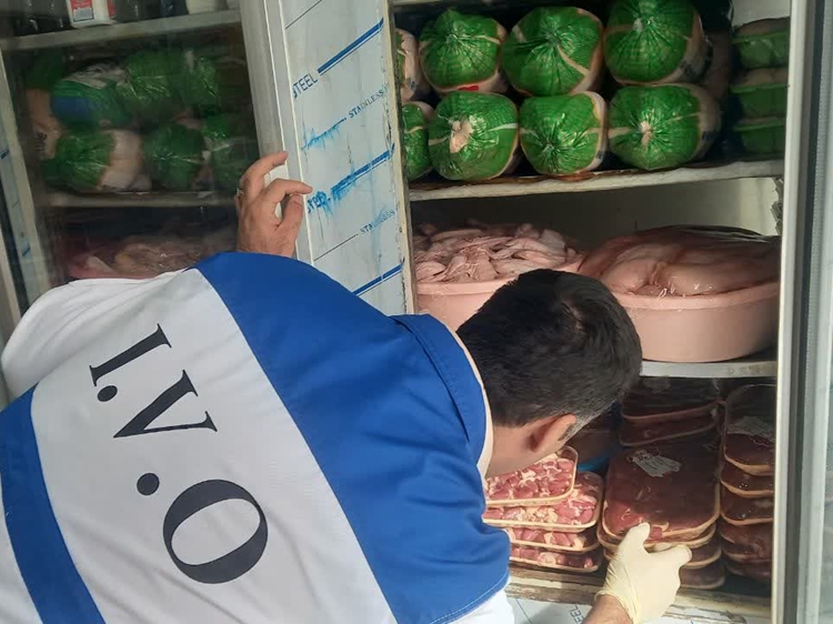 تشدید نظارت بهداشتی دامپزشکی شهرستان زارچ در آستانه شب یلدا